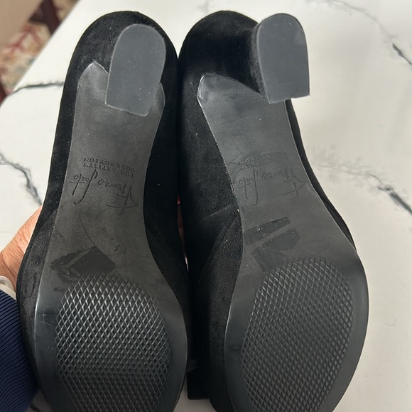 Franco Sarto Artist Collection Black Suede Platform Pumps.Size 6. Never Worn - Picture 5 of 5